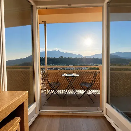 Aix-les-bains, 64m2 Clim, Balcon, 2 Min Gare アパート